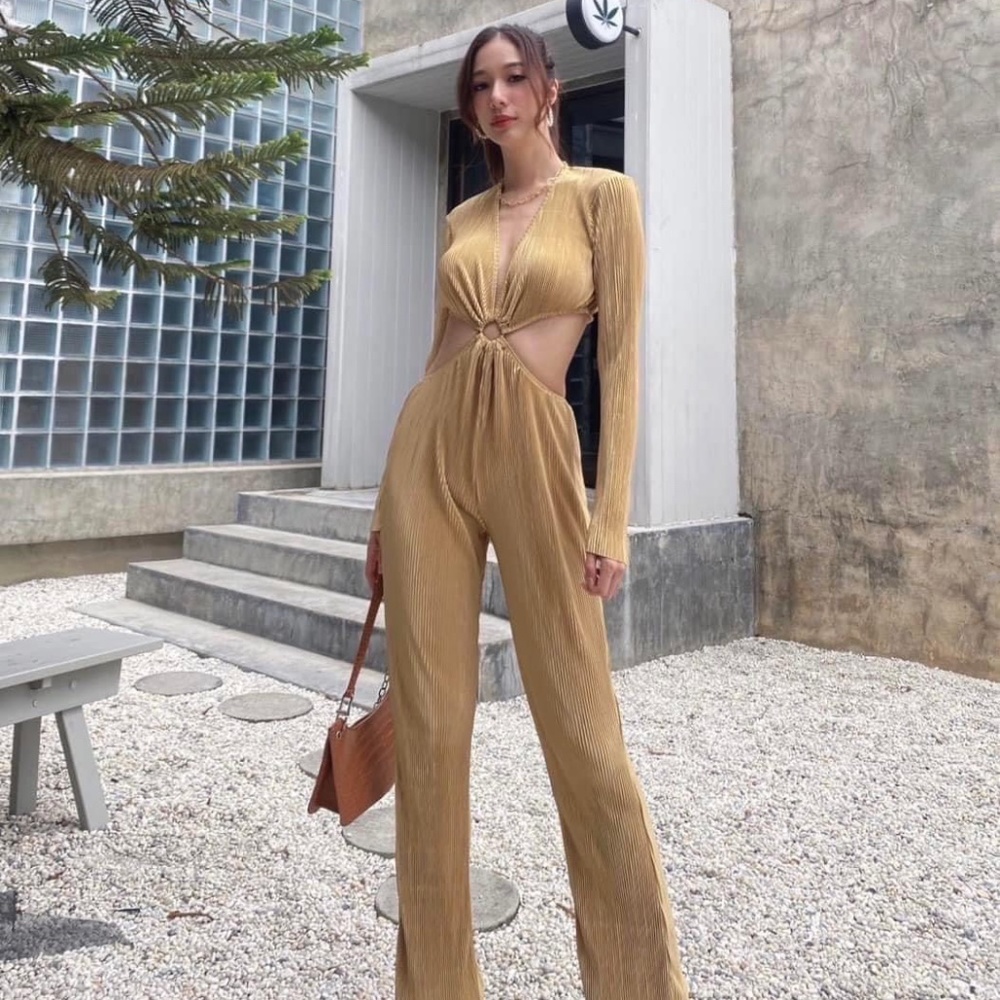 🔥SALE🔥 Iconic Pleated Romper Jumpsuit